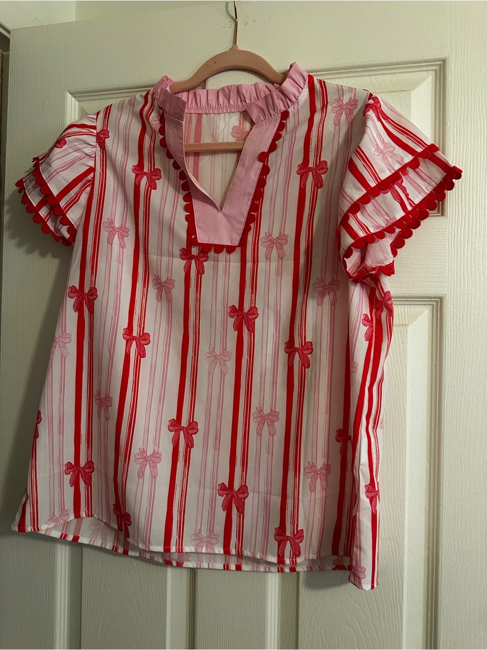 Pink & Red Bow-Stripe Ruffle Sleeve Blouse